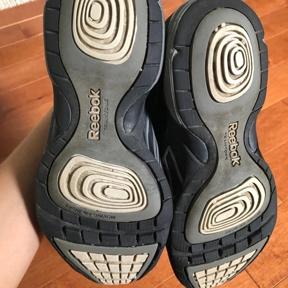 Women's Black Reebok Runners Size  6.5 - Picture 3 of 6